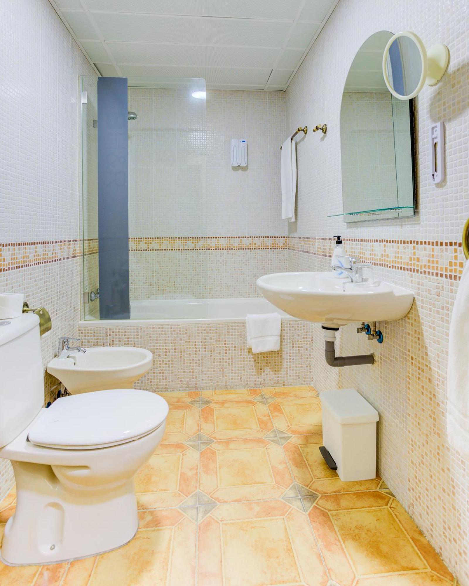 Hotel Pizarro 乌马内斯-德马德里 外观 照片